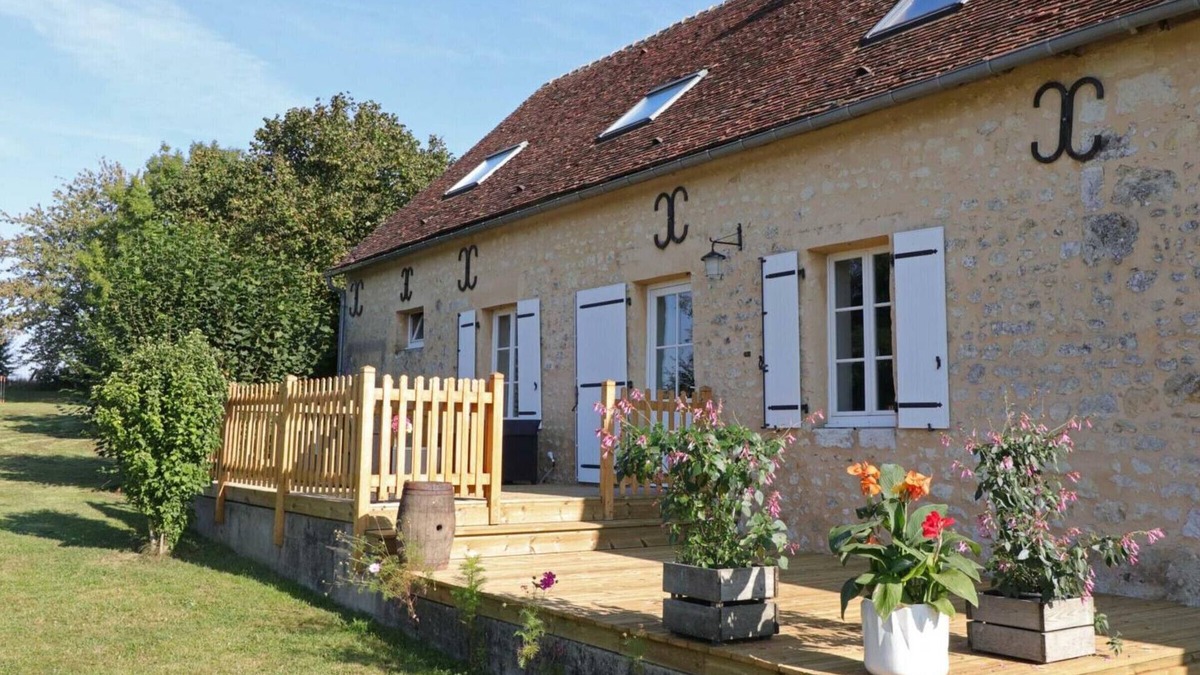 Le Pin-la-Garenne Cottage | Gite Le Pin-la-Garenne, 3 bedrooms, 8 persons