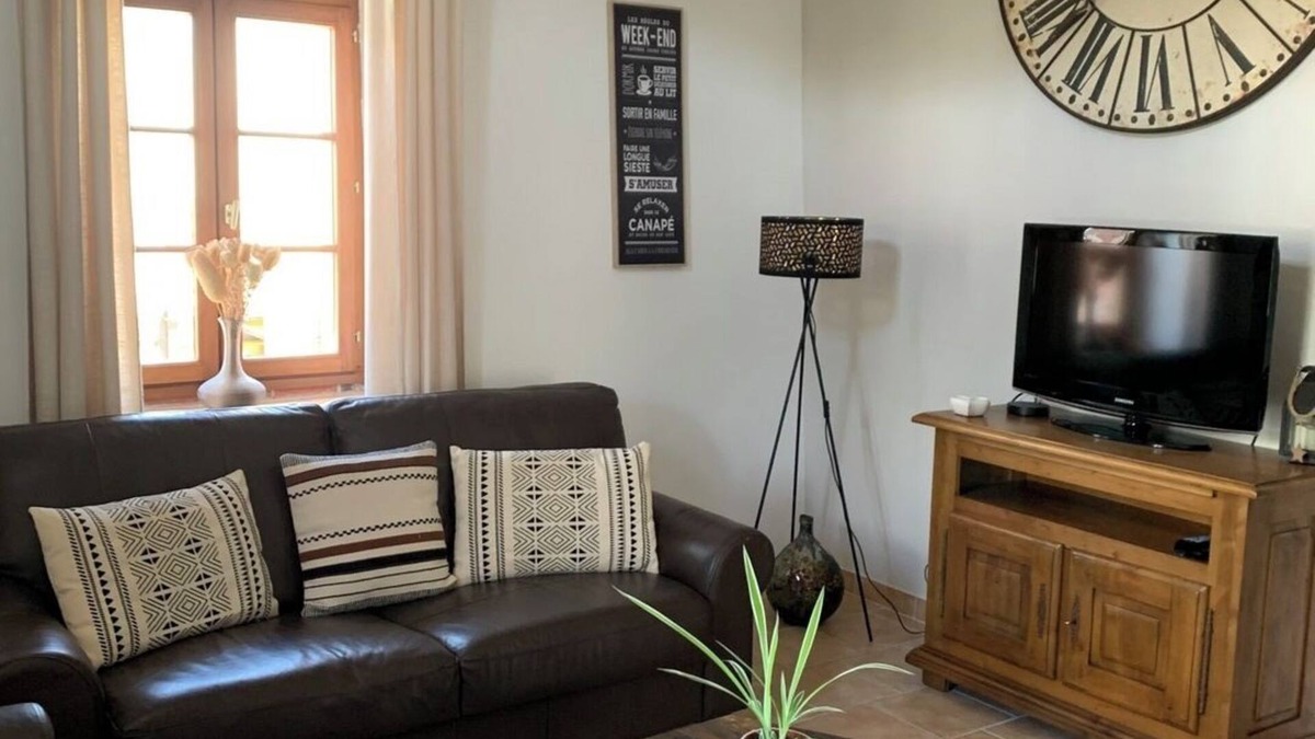 Le Champ-Saint-Pere House | GITE LES CIGOGNES
