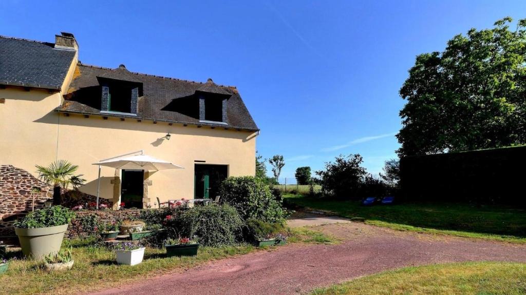 Quedillac House | Gite Les Deux Pins de Trémel