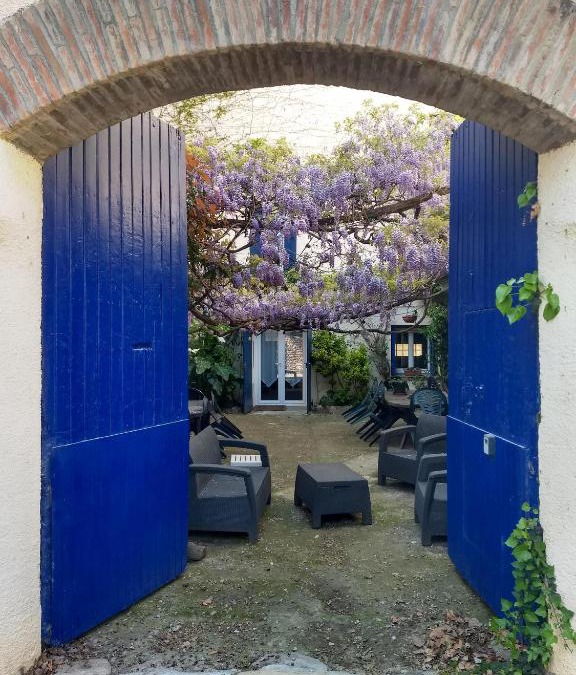 Llupia House | Gite les Glycines