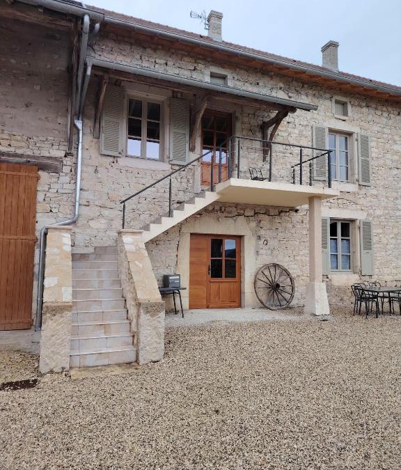 Lhuis House | Gite Les Platanes