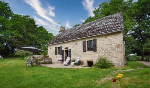 Marcillac-la-Croisille House | Gite Les Sources