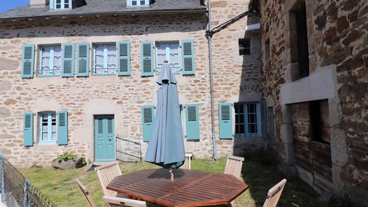 Lorcieres Cottage | Gite Lorcières, 3 bedrooms, 5 persons