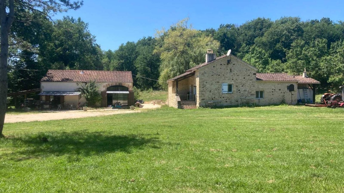 Montagnac-sur-Lede House | Gîte M, a pretty little 75 m2 stone house. (4/6 p)