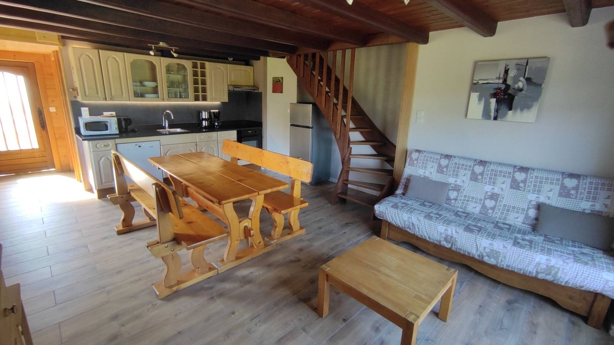 Dommartin-les-Remiremont Cottage | Gîte MANON with SPA Jacuzzi Sauna Fishing pond