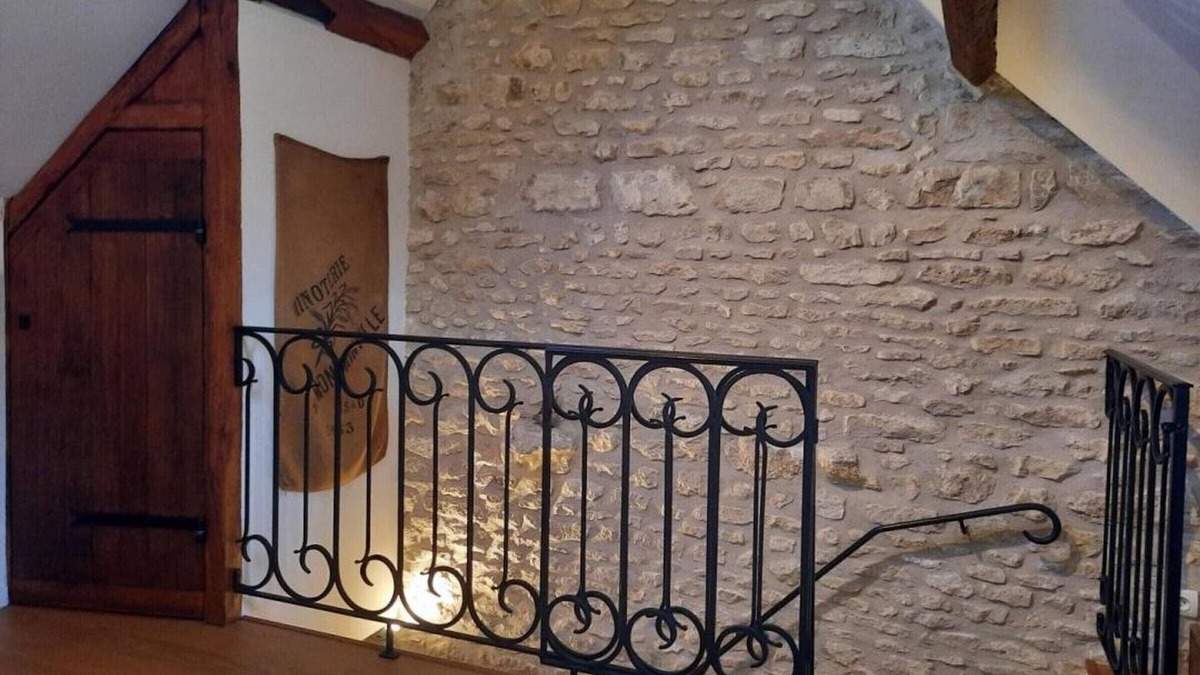 Montainville Cottage | Gite Montainville, 2 bedrooms, 3 persons
