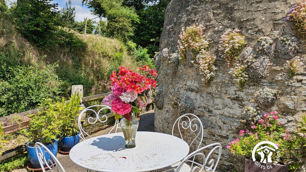 Montjean Cottage | Gite Montjean, 3 bedrooms, 6 persons