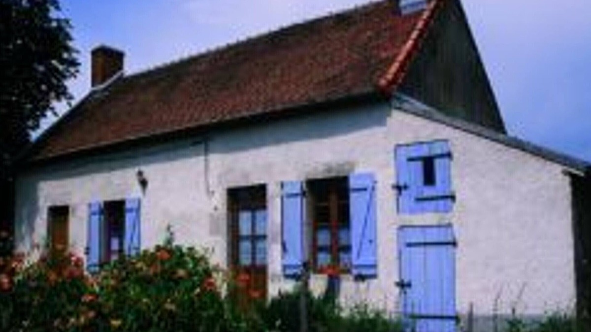 Montoldre Cottage | Gite Montoldre, 1 bedroom, 2 persons