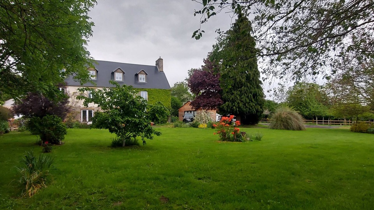 Montbray Cottage | Gîte Naturaly Calm, in the heart of nature