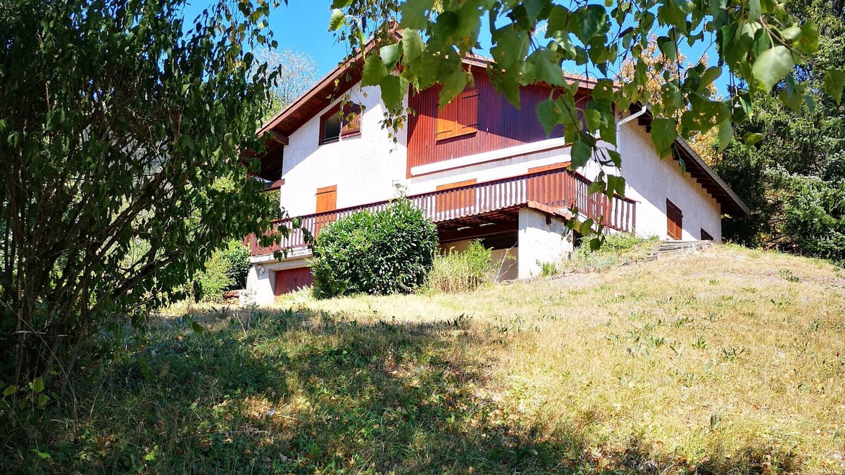 Nayemont-les-Fosses Cottage | Gite Nayemont-les-Fosses, 4 bedrooms, 7 persons