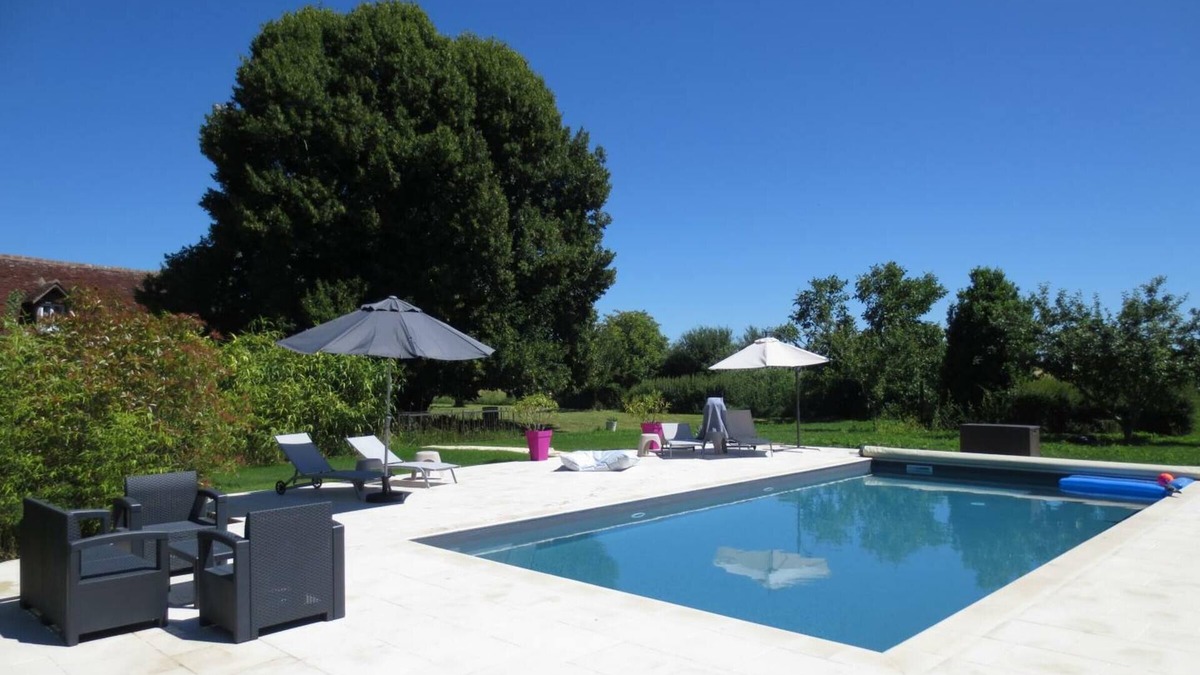 Nazelles-Negron Cottage | Gite Nazelles-Négron, 2 bedrooms, 3 persons