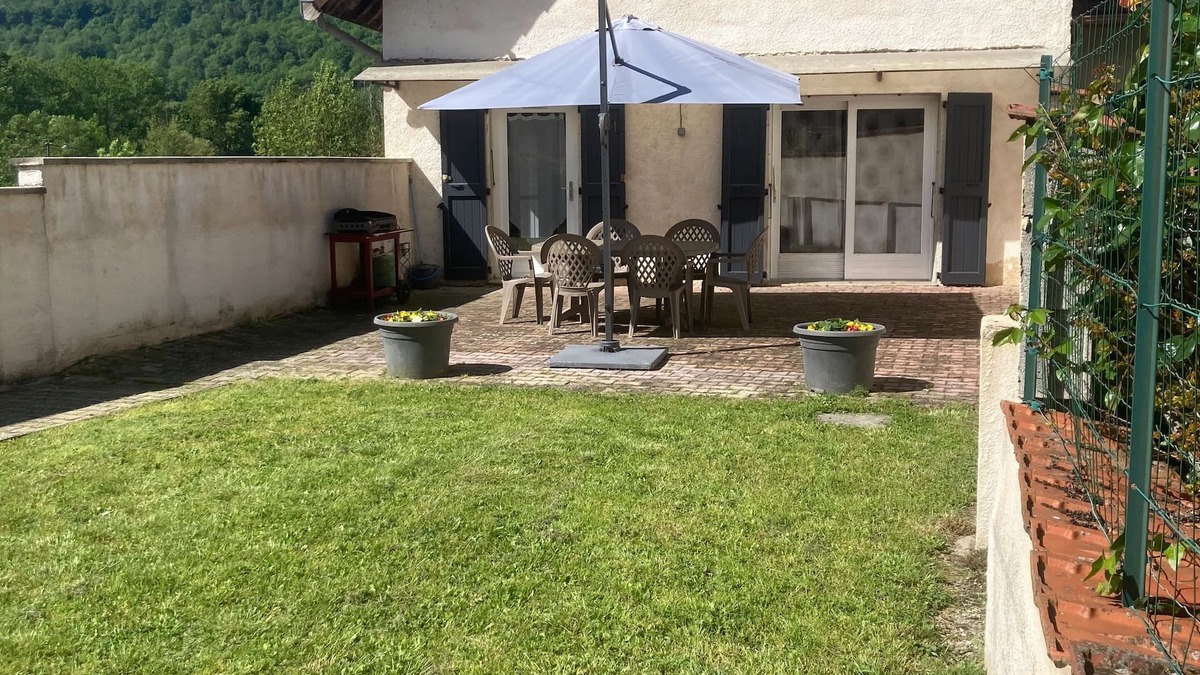 Sault-Brenaz Cottage | Gîte near the Viarhôna, 20 mn from the Plaine de l'Ain