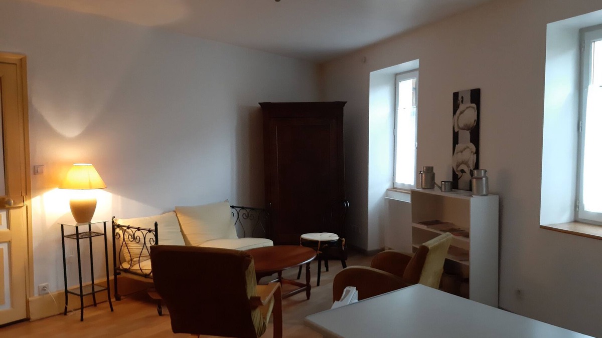 Jalogny Apartment | Gîte "near the wash house