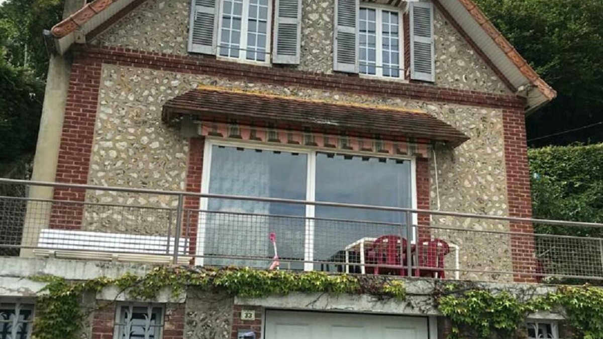 Veulettes-sur-Mer House | Gite Normandie, between SEA and COUNTRYSIDE, 400m from the SEA