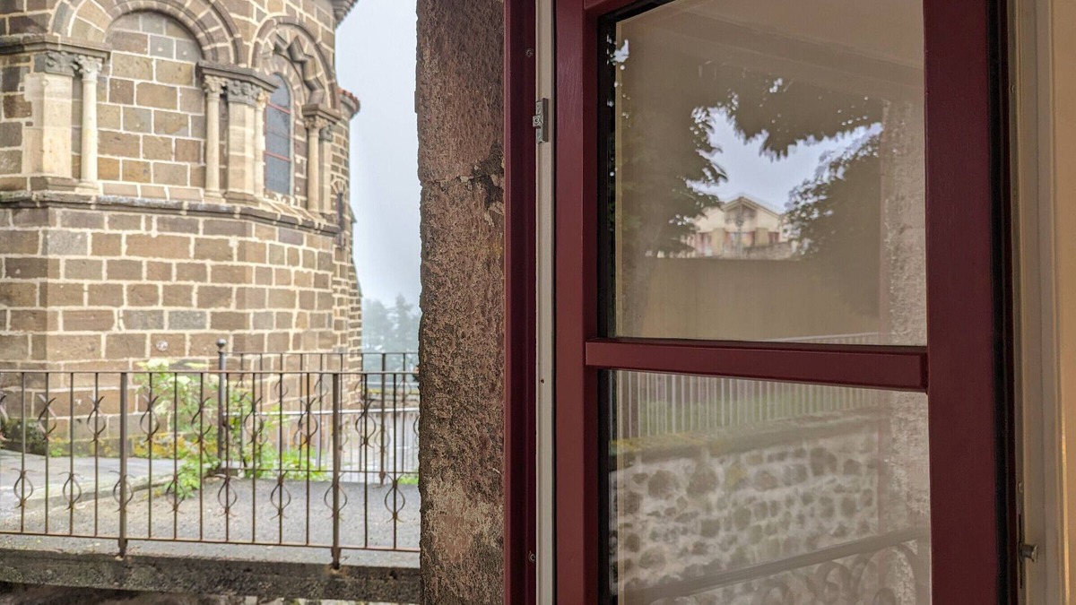 Polignac Cottage | Gite Polignac, 2 bedrooms, 6 persons
