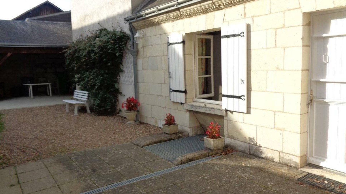 Restigne Cottage | Gite Restigné, 3 bedrooms, 6 persons