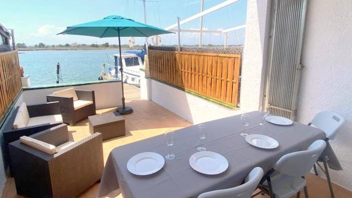 Santa Margarida Cottage | Gite Roses, 5 bedrooms, 8 persons