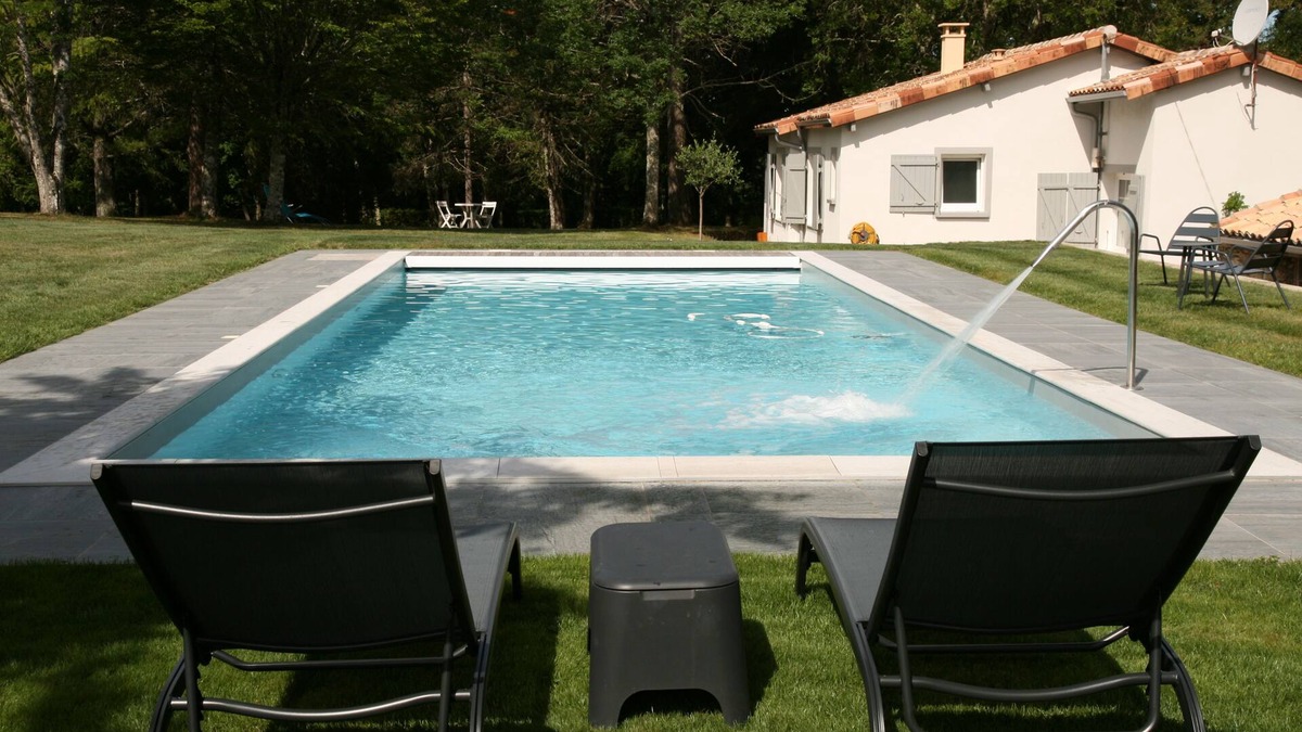 Montaigu-de-Quercy Cottage | GITE RURAL AVEC PISCINE CHAUFFEE Randonnées Vtt Tourisme MONTAIGU DE QUERCY