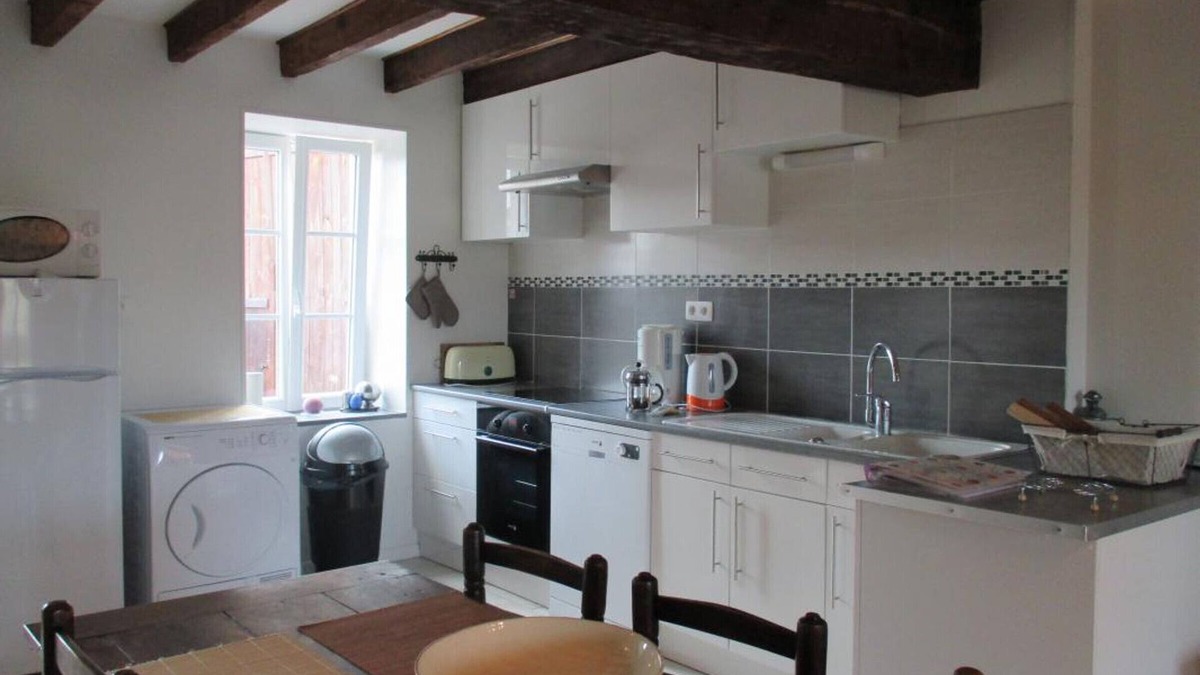 Saint-Priest-d'Andelot Cottage | Gite Saint-Priest-d'Andelot, 2 bedrooms, 4 persons