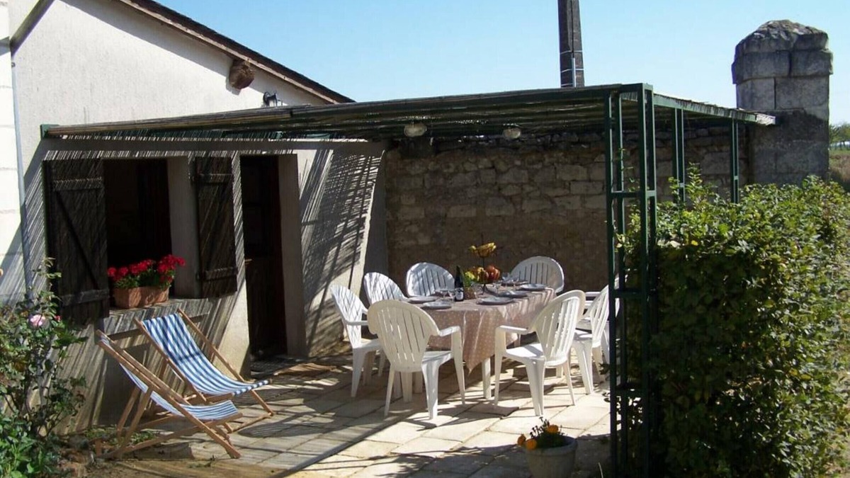 Saint-Epain Cottage | Gite Saint-Épain, 4 bedrooms, 8 persons
