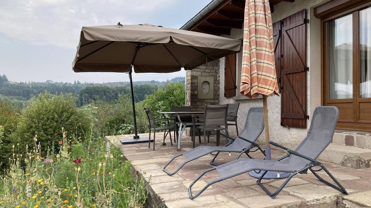 Saint-Bresson Cottage | Gite Saint-Bresson, 2 bedrooms, 4 persons