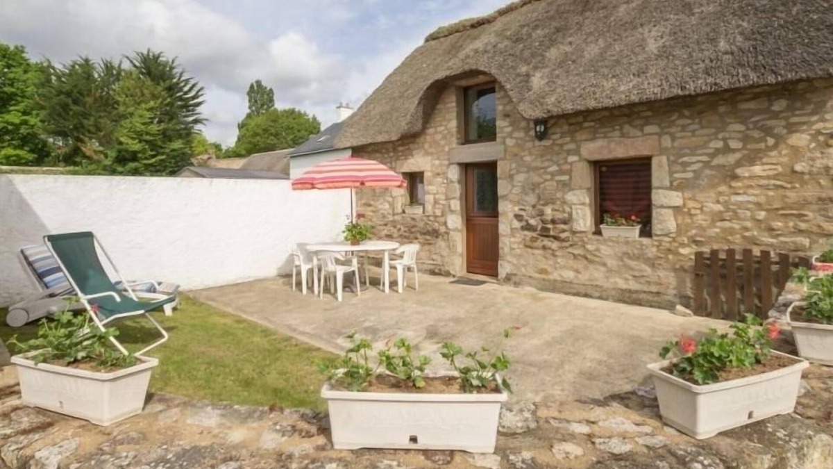 Saint-Lyphard Cottage | Gite Saint-Lyphard, 2 bedrooms, 4 persons