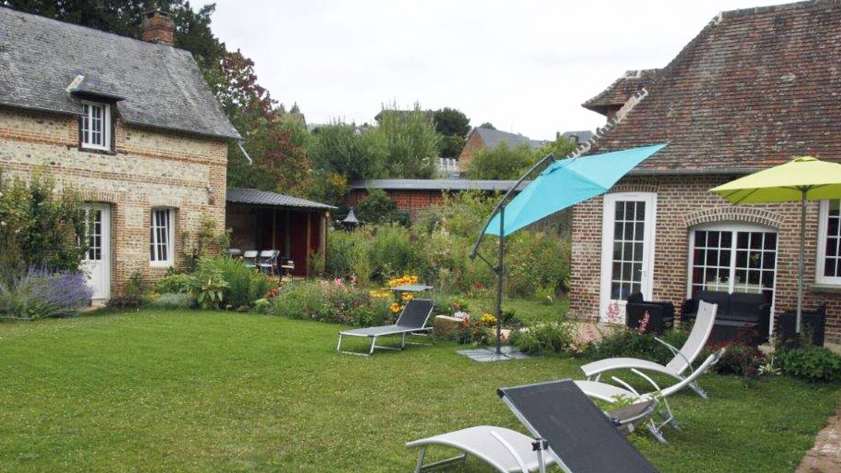 Saint-Saens House | Gite Saint-Saëns, 4 bedrooms, 9 persons
