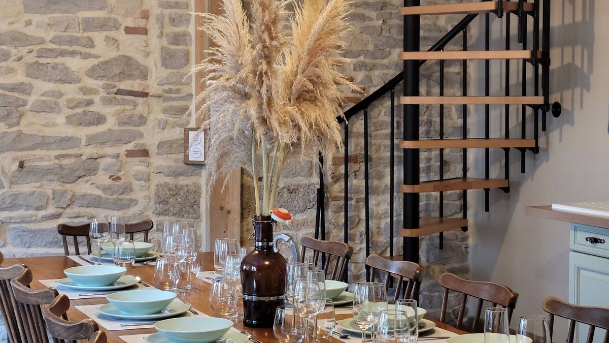 Orchamps Cottage | Gite Sejour Tout Confort 10 Personnes Jura Proche Dole EV6