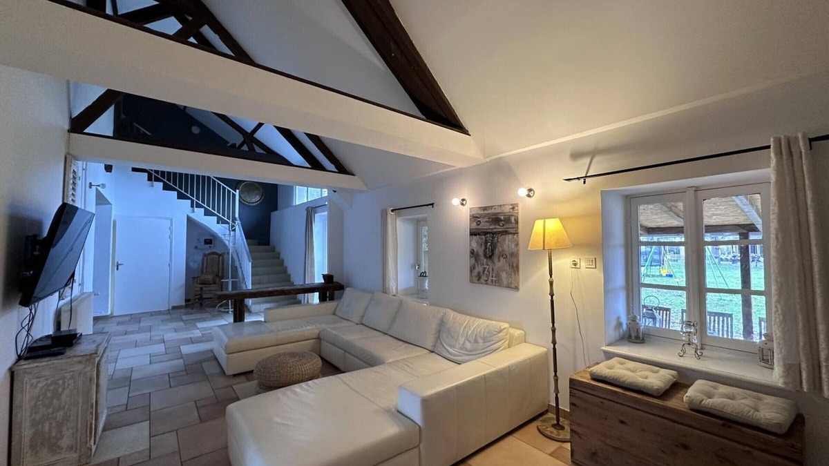 Souvigny Cottage | Gite Souvigny, 6 bedrooms, 13 persons