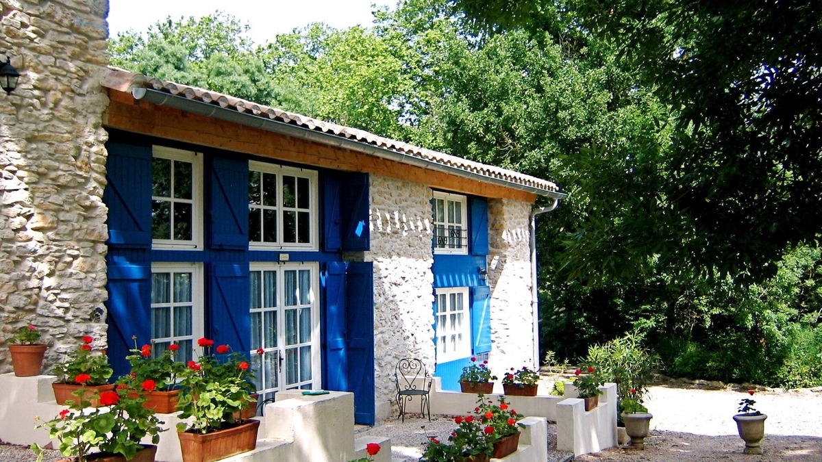 Cenne-Monestias House | Gite Spacieux à la Compagne Avec Piscine Partagée