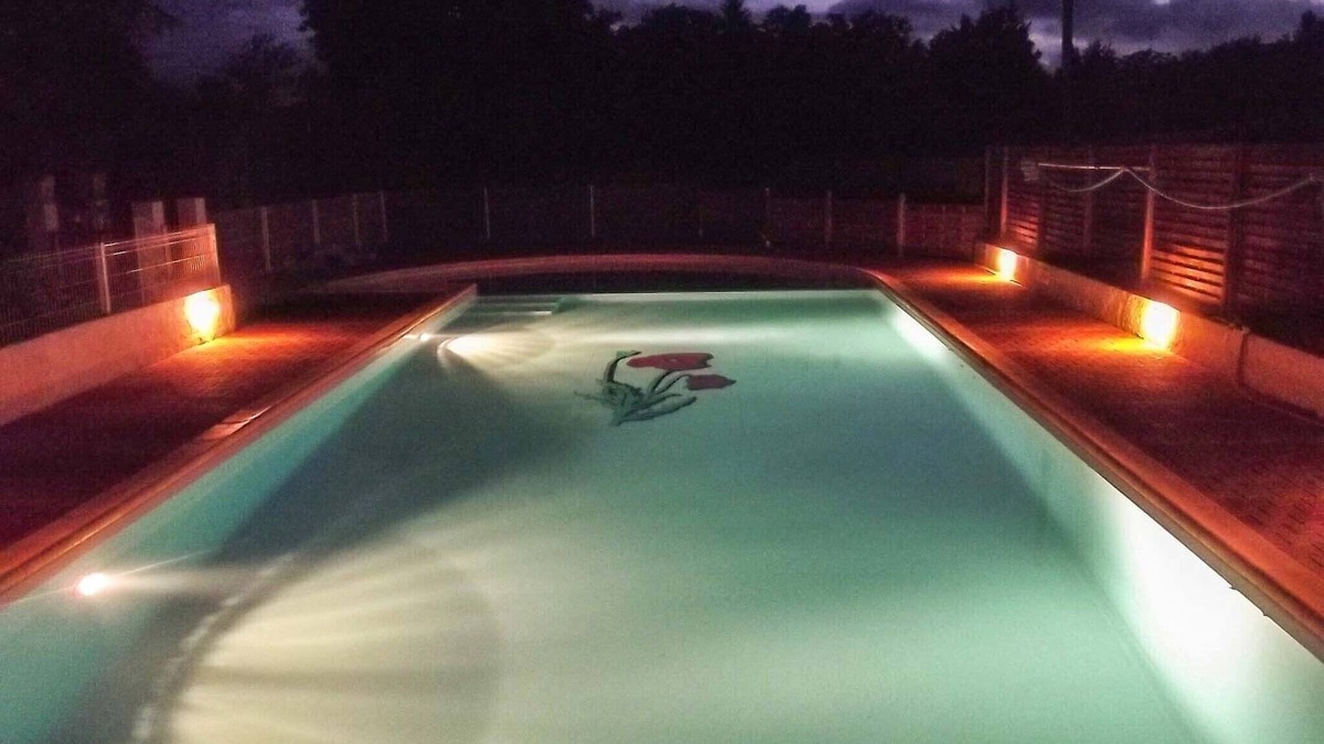 Saint-Crepin-et-Carlucet Condo | Gîte ST MARTIN 6 persons with heated swimming pool