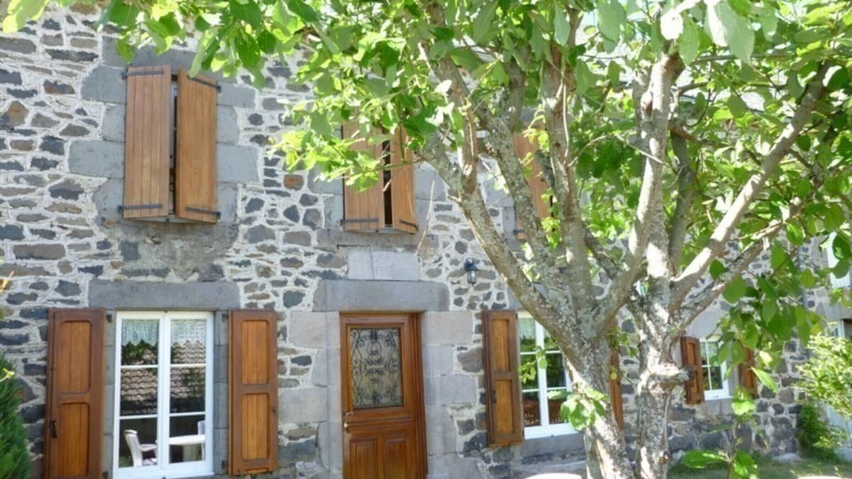 Valuejols Cottage | Gite Valuéjols, 4 bedrooms, 10 persons
