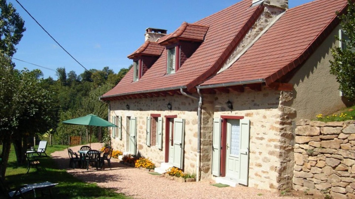 Chataigneraie Cantalienne Cottage | Gite Vitrac, 3 bedrooms, 6 persons