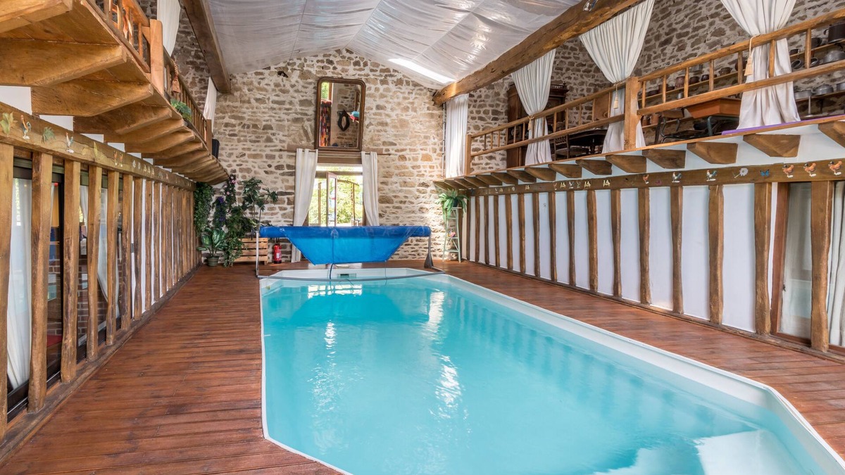Jouillat House | Gite with private indoor pool, fishing pond and animals