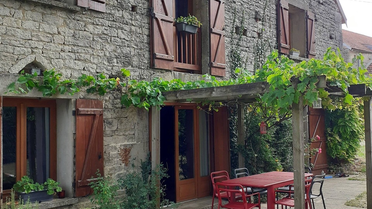 Bissey-la-Pierre House | Gîte with swimming pool and nordic spa in burgundy