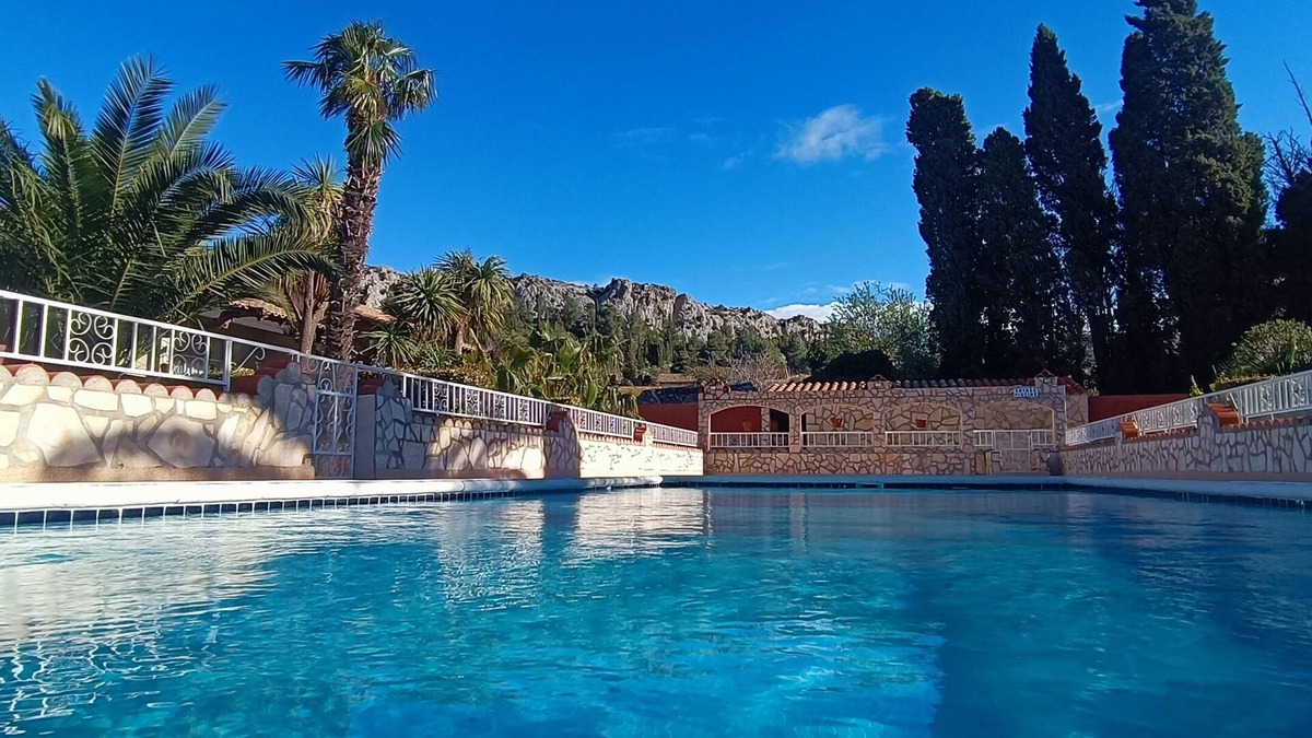 Roquefort-des-Corbieres House | Gitelacapelle Avec 2 Chambres Piscine, à 10mm Plages Sauvages, Cadre Tropic