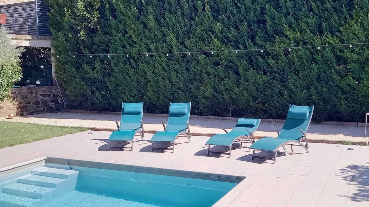 Colonzelle House | Gites du Mas Moon with swimming pool and sauna