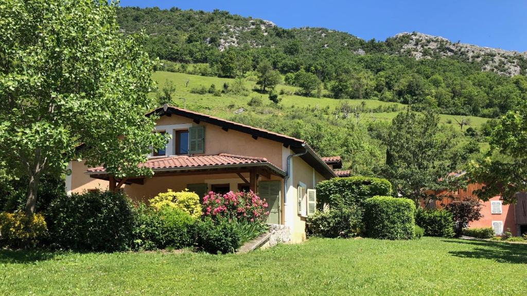 Pont-en-Royans House | Gites le Paradis - Superbe vue sur le Vercors Dominant le village