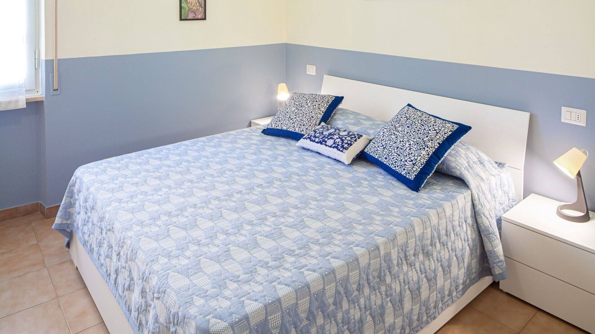 Levanto Apartment | Giulia Levanto - for 4, in centre, 5 minutes from beach and station to Cinque Terre