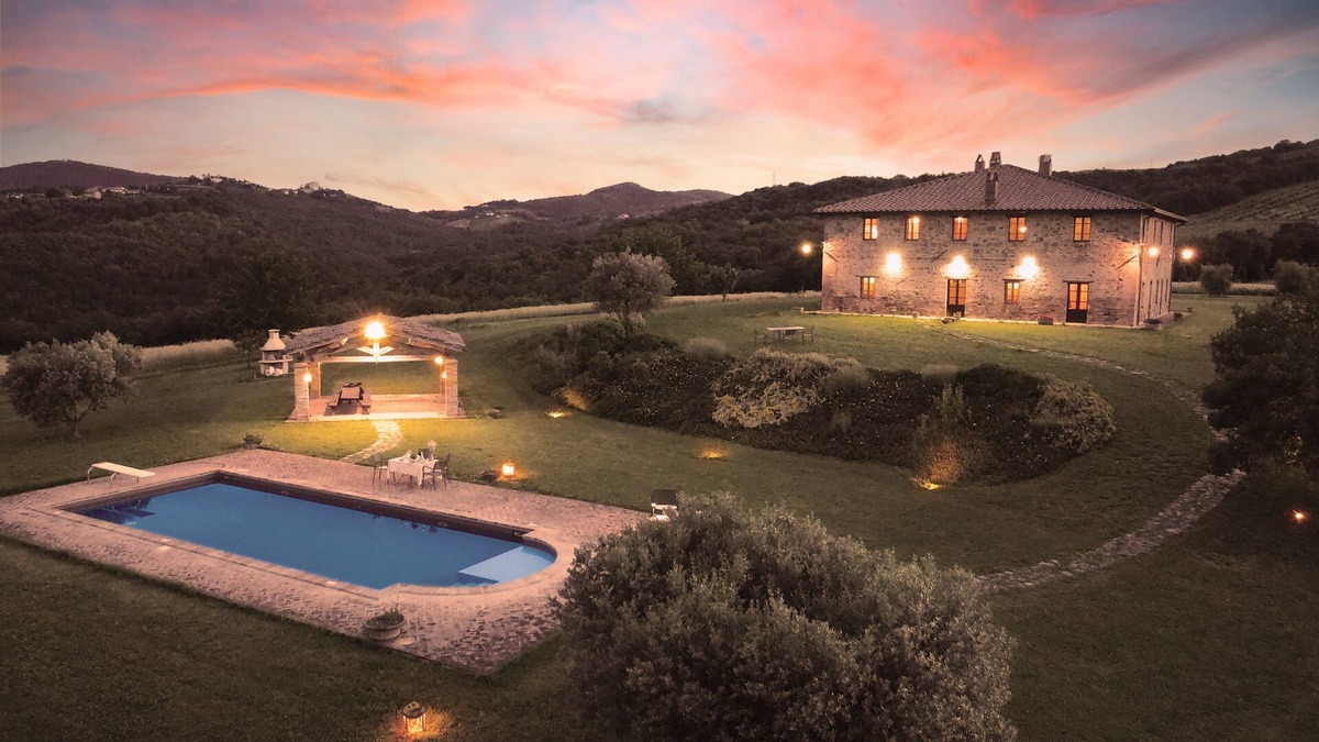 Compignano Apartment | Giuseppe Apartment at Il Casale di Ceci - Organic Estate in Umbria