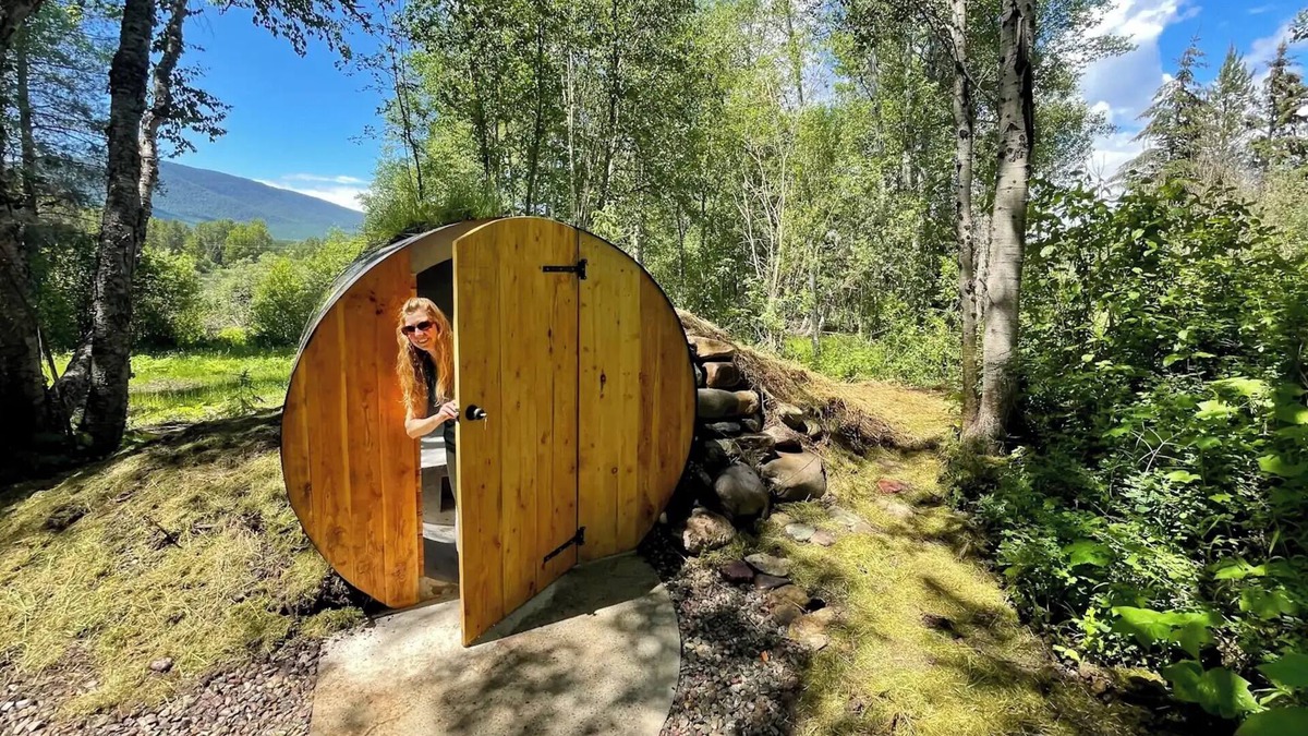 Coram Cabin | Glacier Glamp Stargazer Tube Tent