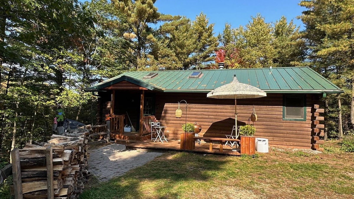 Oxford House | Glacier Lake Haus