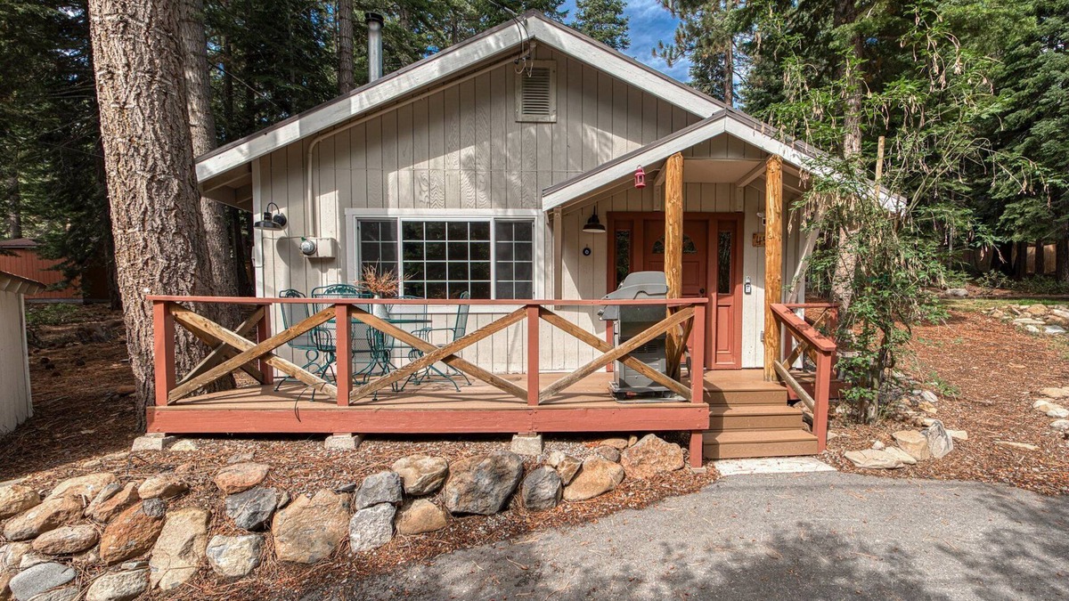 Ridgewood House | Glades Getaway by Tahoe Getaways - Carnelian Bay - Dog OK - Near Hiking/Biking