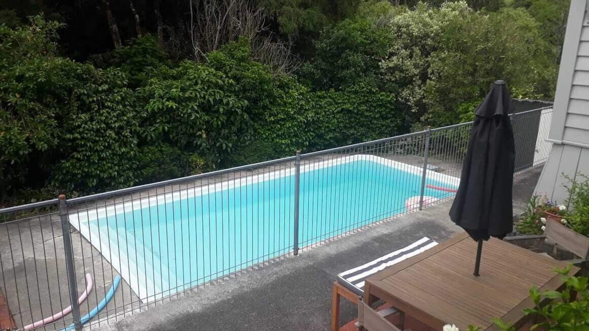 Solway Other | Gladstone 100 year large villa with pool