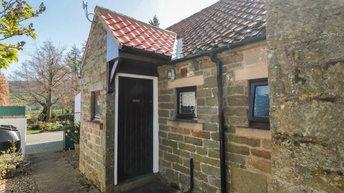 Great Fryup Dale Cottage | GLAISDALE, pet friendly, character holiday cottage in Glaisdale