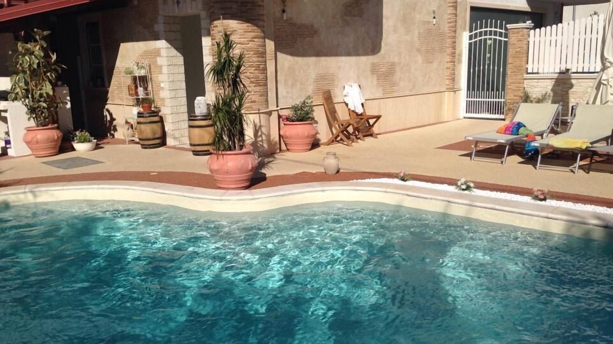 Taverna Bed & Breakfast | Glamour Bed And Breakfast