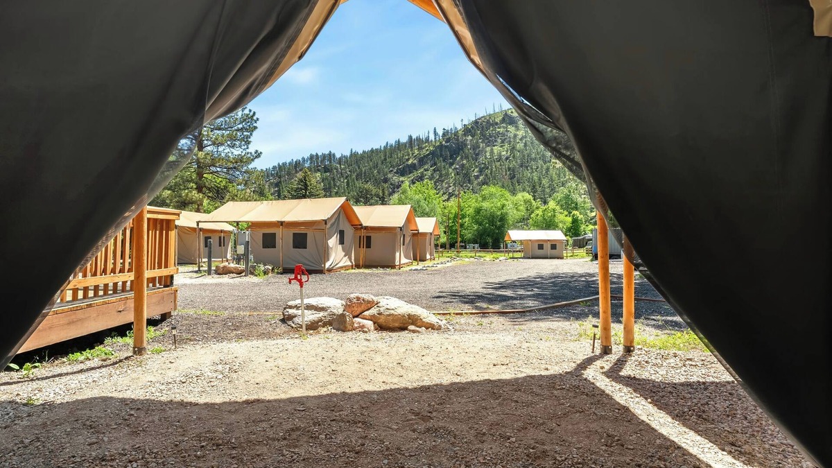 Poudre Park House | Glamp 14 - Wild Rose
