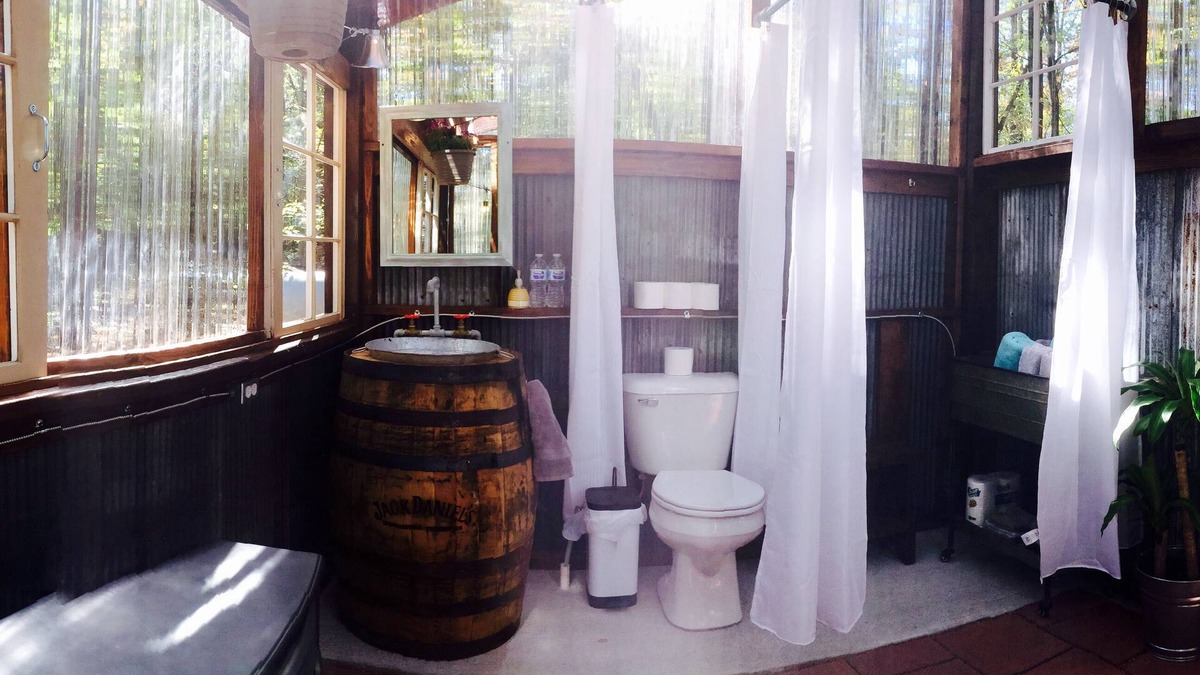 Dunlap Apartment | Glamping at Deer Camp