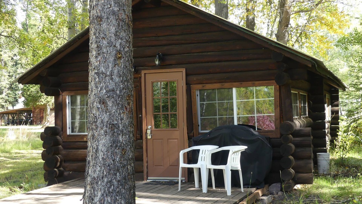 Seeley Lake Cabin | Glamping at its best!