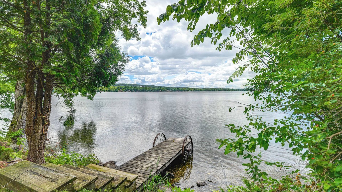 Franklin Cabin | Glamping Getaway at Lake Carmi Cabin!